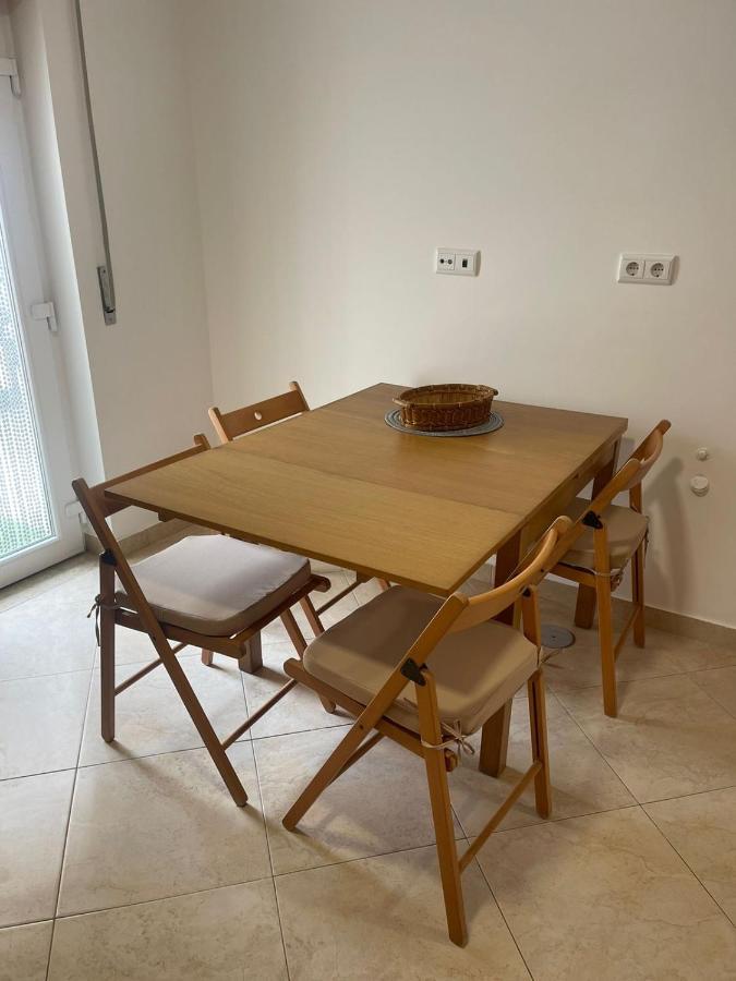 Cricket Apartments Феррел Екстер'єр фото
