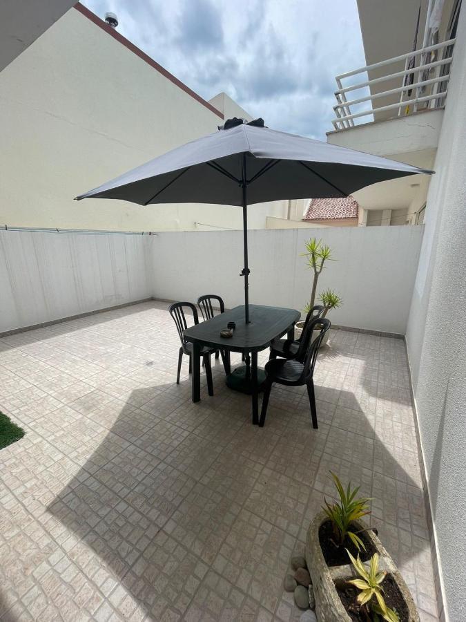 Cricket Apartments Феррел Екстер'єр фото